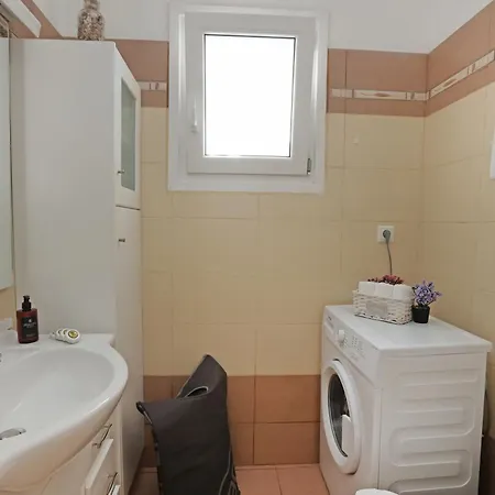 San Nikolas View Apartman *